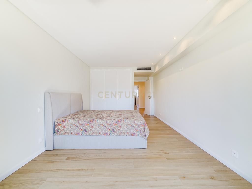 Luxuoso apartamento T4 em Lisboa com Vista e Acabamentos de Alta Qualidade - Image 29